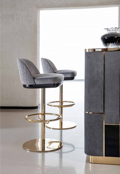 CHARISMA BAR STOOL