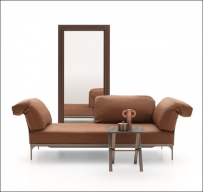 ADA SOFA 02