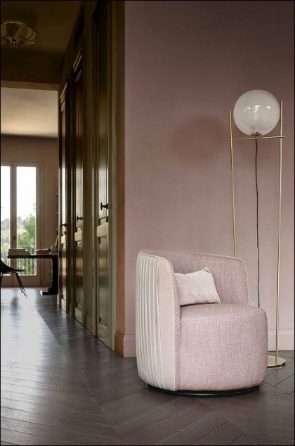 CHLOE LUXURY ARMCHAIR