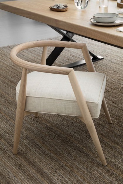 LISE dining chair detail