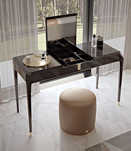 Icon vanity desk